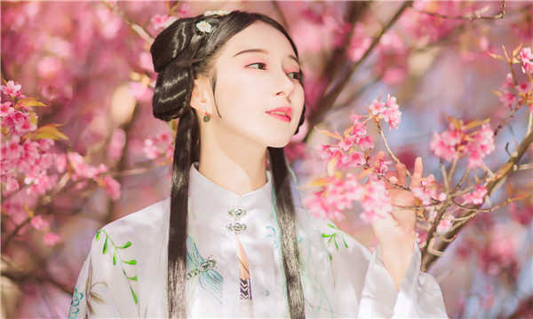 布尔津供卵试管婴儿：助您实现家庭梦想的科学方案